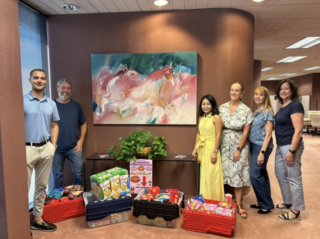 Sembler-The-Kind-Mouse Sembler Employees Supporting The Kind Mouse